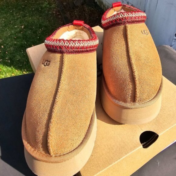 Ugg Tazz platform slippers in Chestnut - Picture 2 of 5